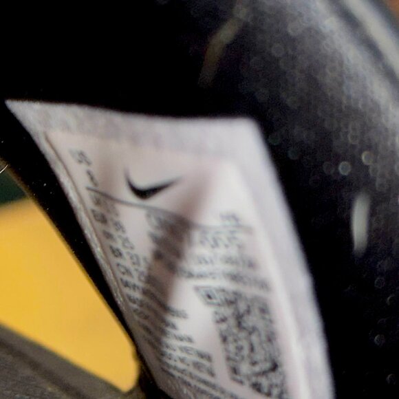 SIZE 8/9 Women's Black Nike Victori One Slide Sandals - NEW withoout box - Picture 13 of 13